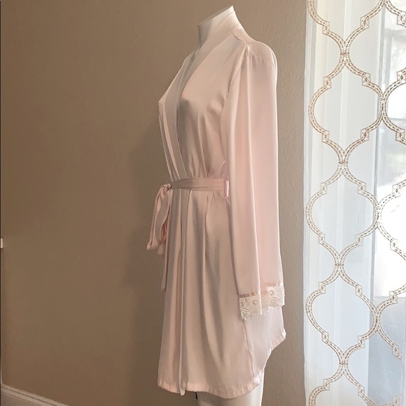 Vintage California Dynasty Maternity/Bridal Light Pink Lace Trim Ladies Robe - Picture 3 of 9